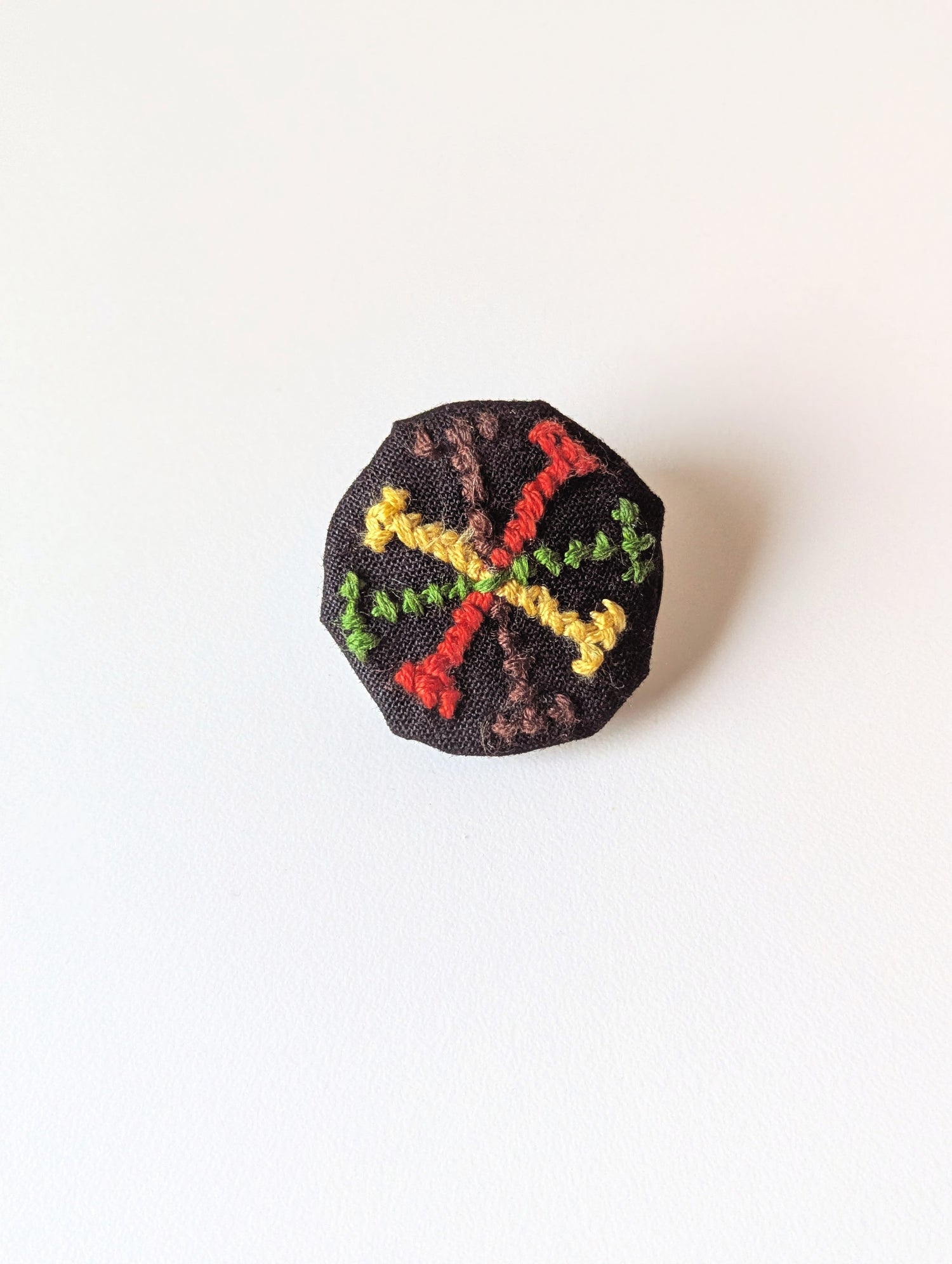 Embroidered fabric brooch