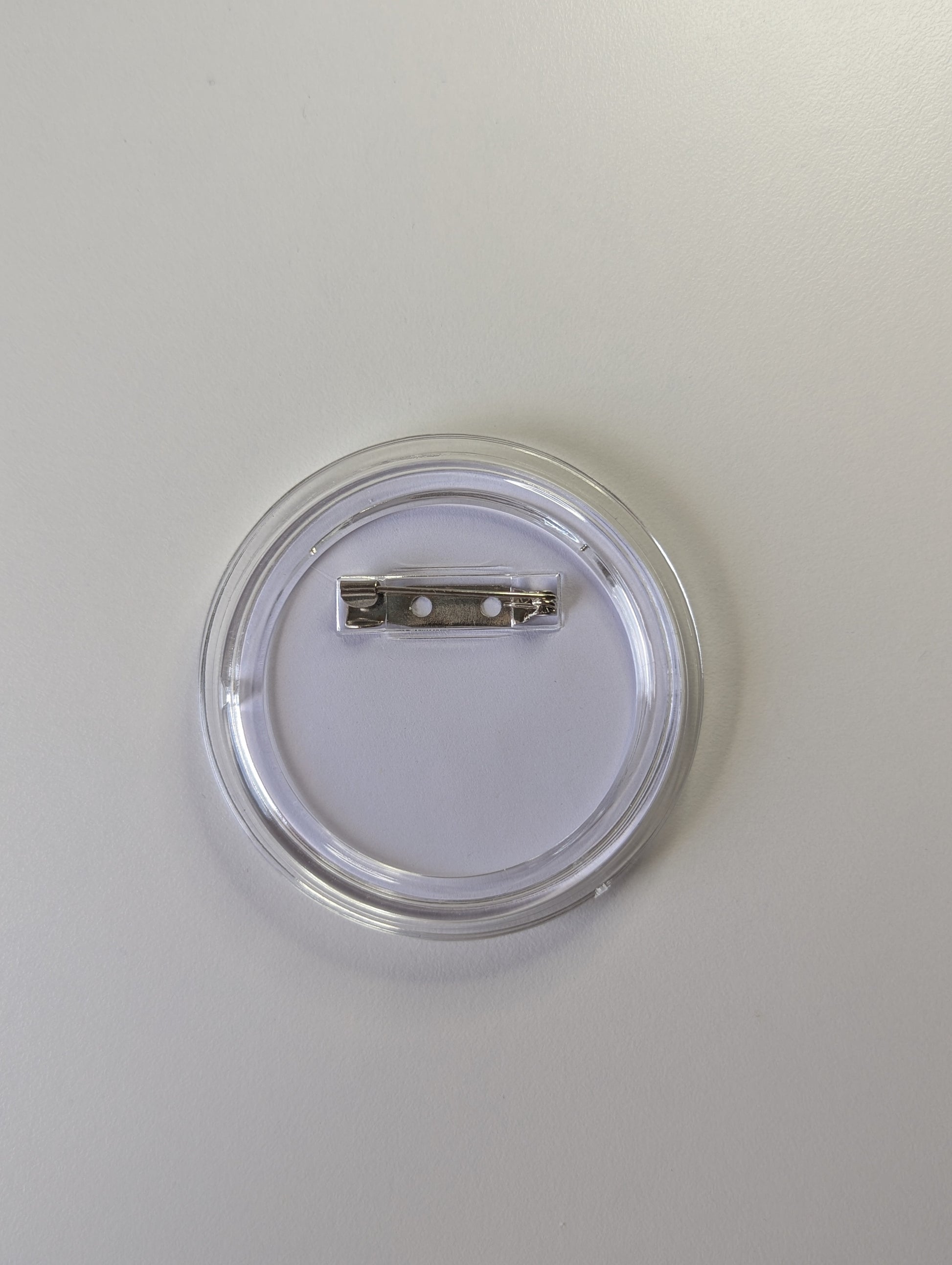 badge_back
